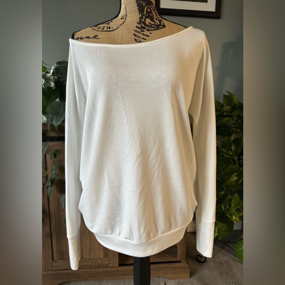 Project Social T Travis White Long Sleeve Sweater Top. Size Small. - Picture 5 of 8